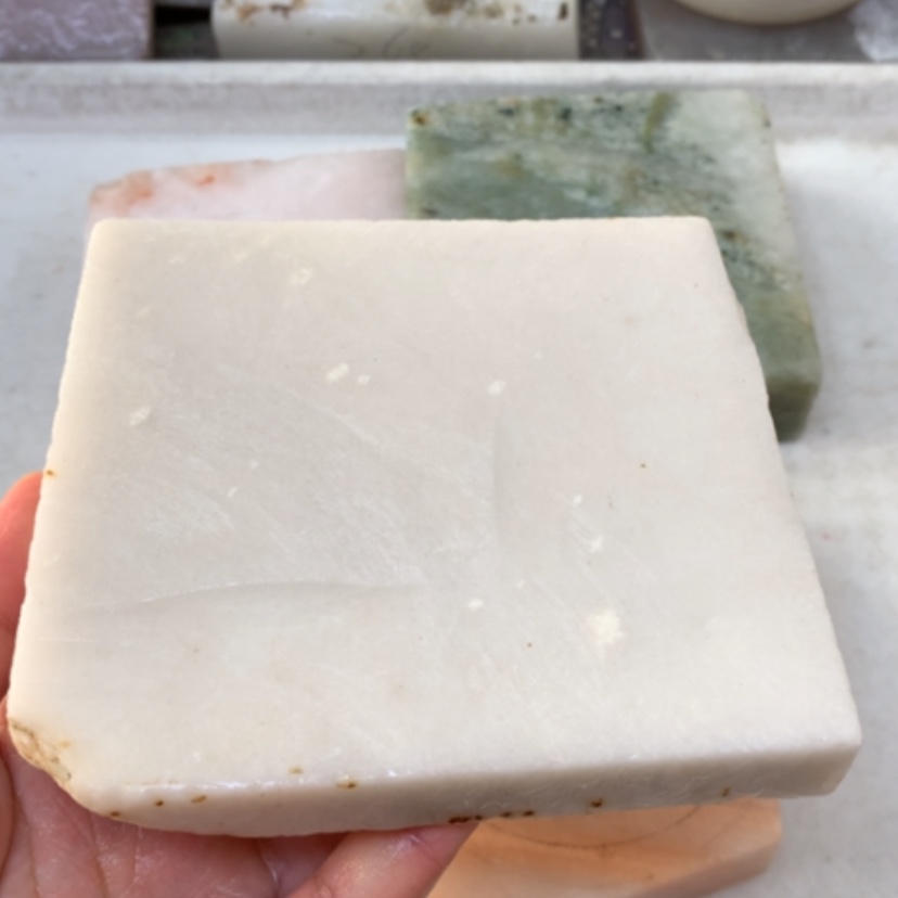【闪购商品】未镶嵌手镯石英质玉佘白雪花
