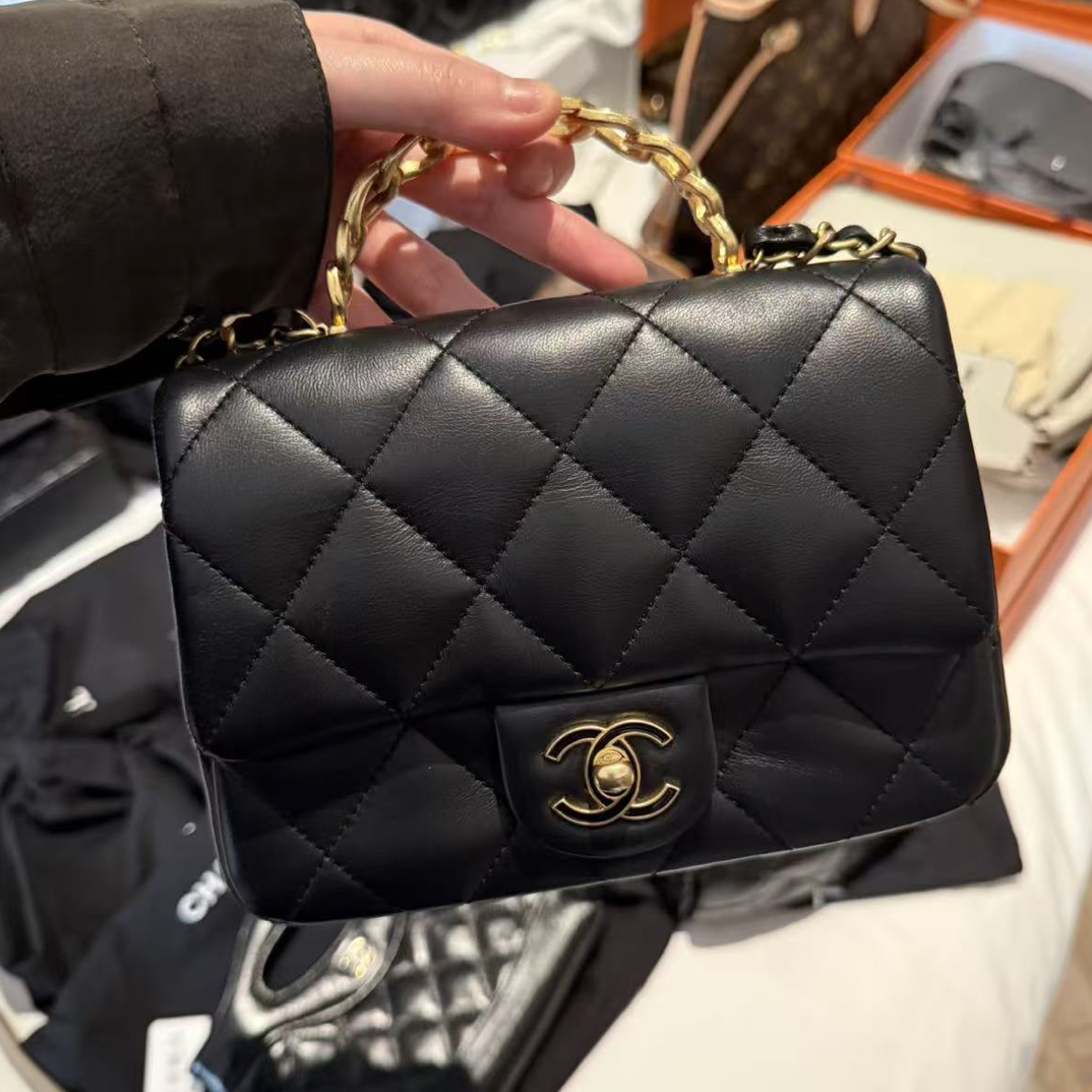 99新 Chanel/香奈儿 黑金 手柄 单肩斜挎 雾丘包展