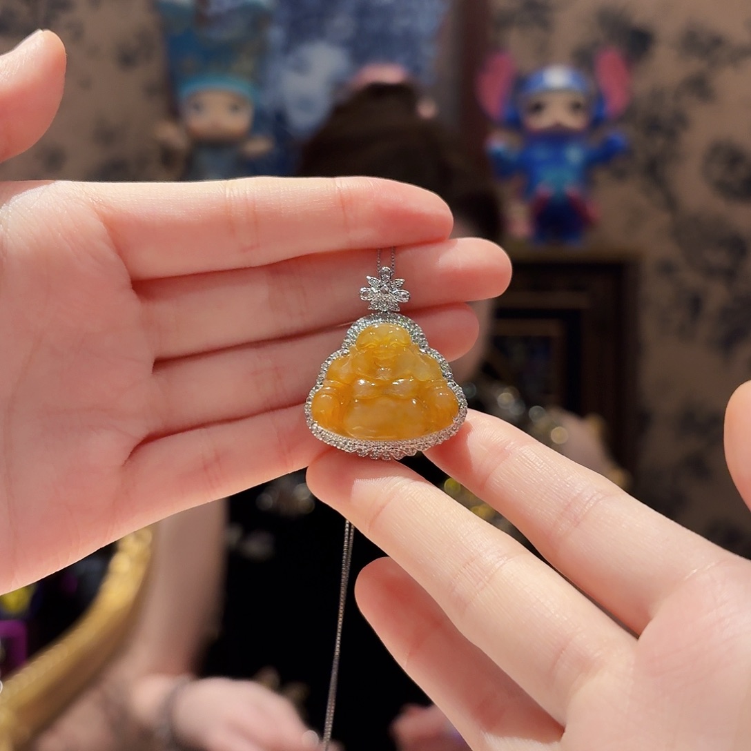 翡翠18K金镶嵌吊坠(赠链)