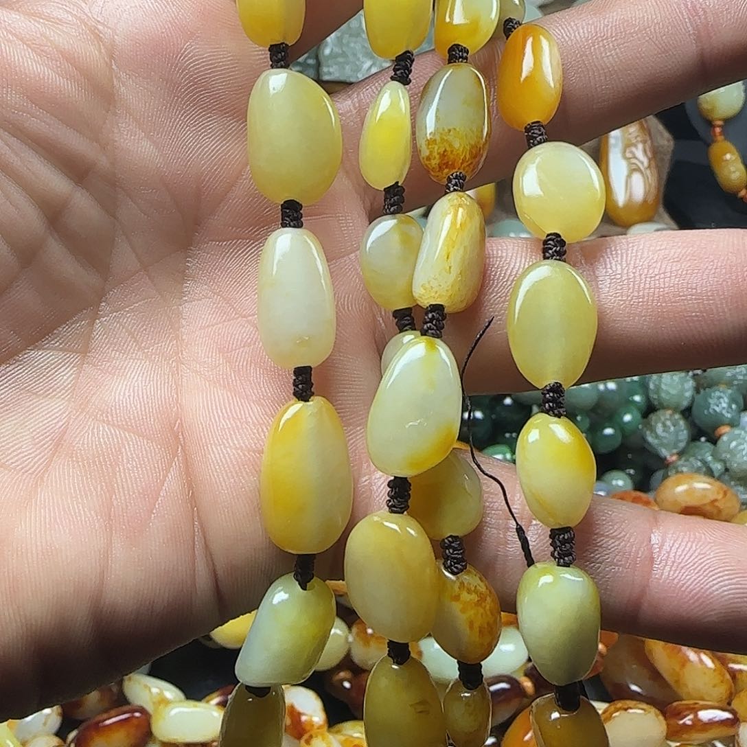 和田玉颈饰未镶嵌雁****少