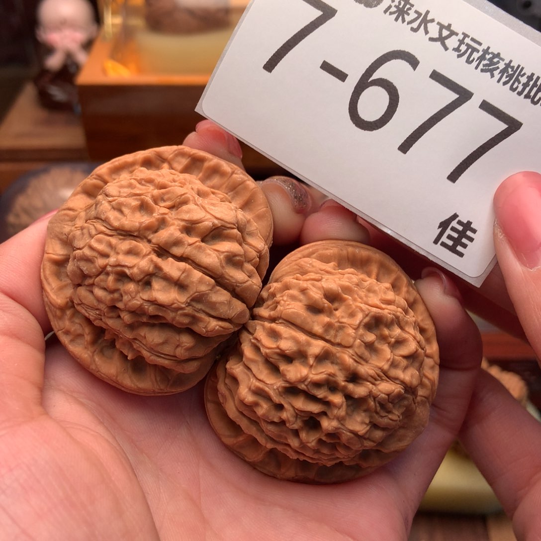 文玩核桃把件46官帽