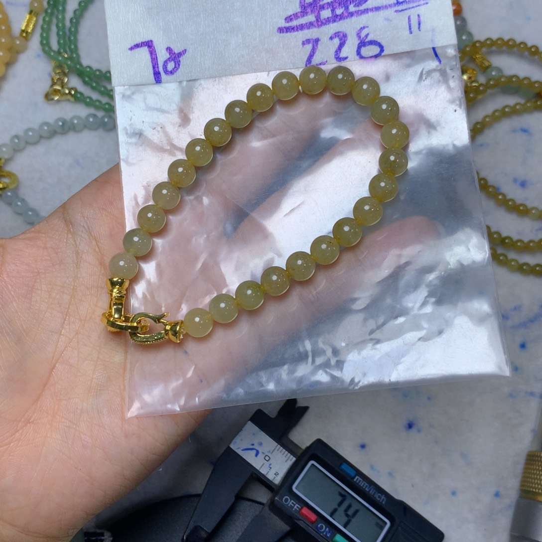 定制翡翠未镶嵌天然缅甸翡翠多样性