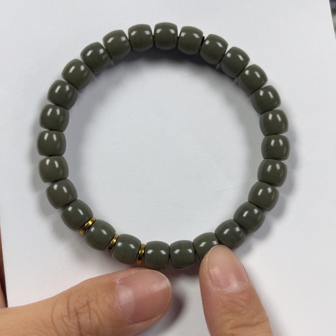 和田玉手链未镶嵌卡8直切