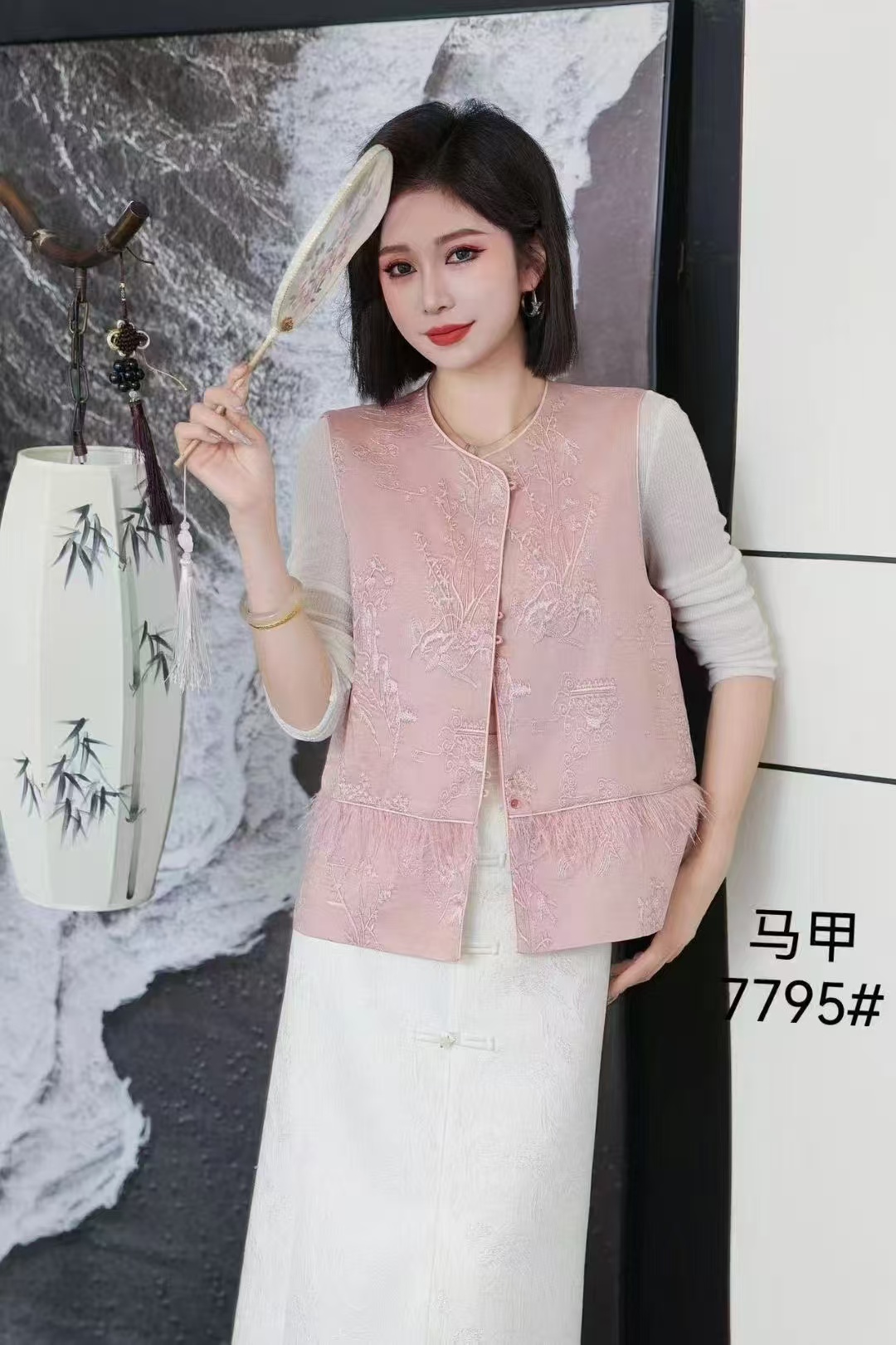 小香风薄款套装马夹奢华风夏季网红刺绣复古女装马甲