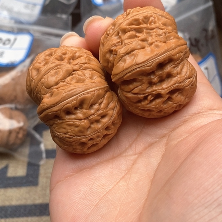 文玩核桃吊坠9111号元宝44