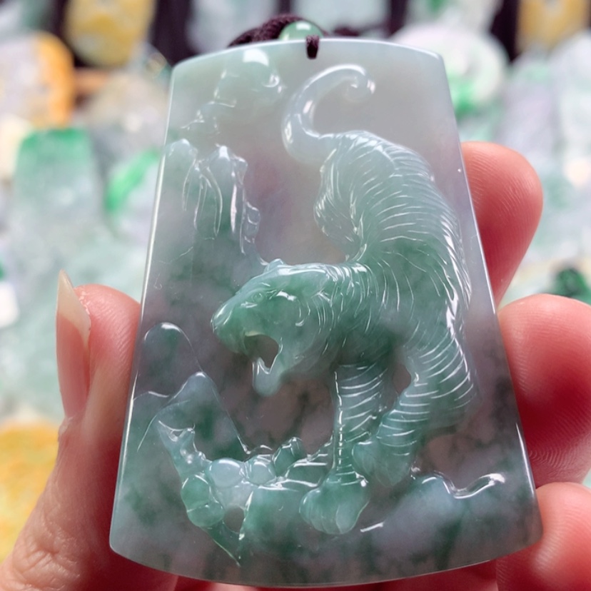 【闪购商品】翡翠吊坠(不含链)未镶嵌