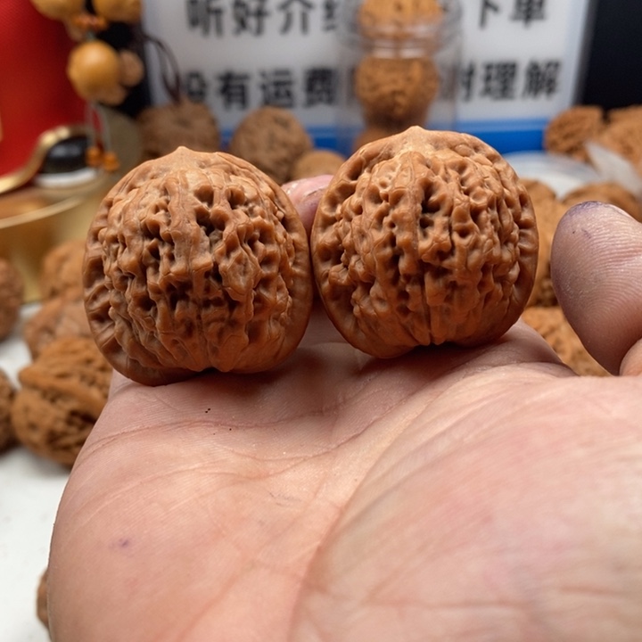 吊坠文玩核桃无**代核桃