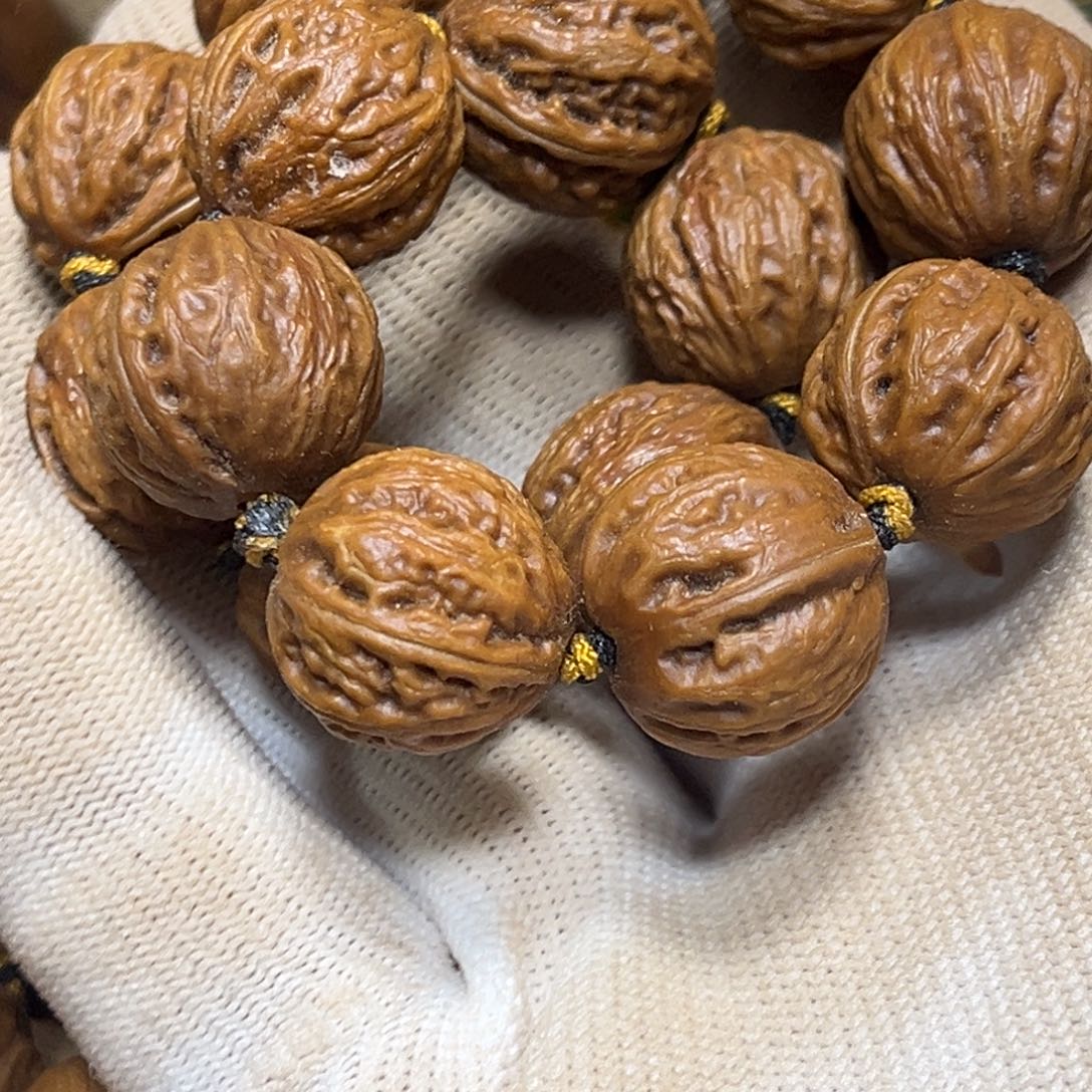 柏木（崖柏）山**月北太行随行手把件