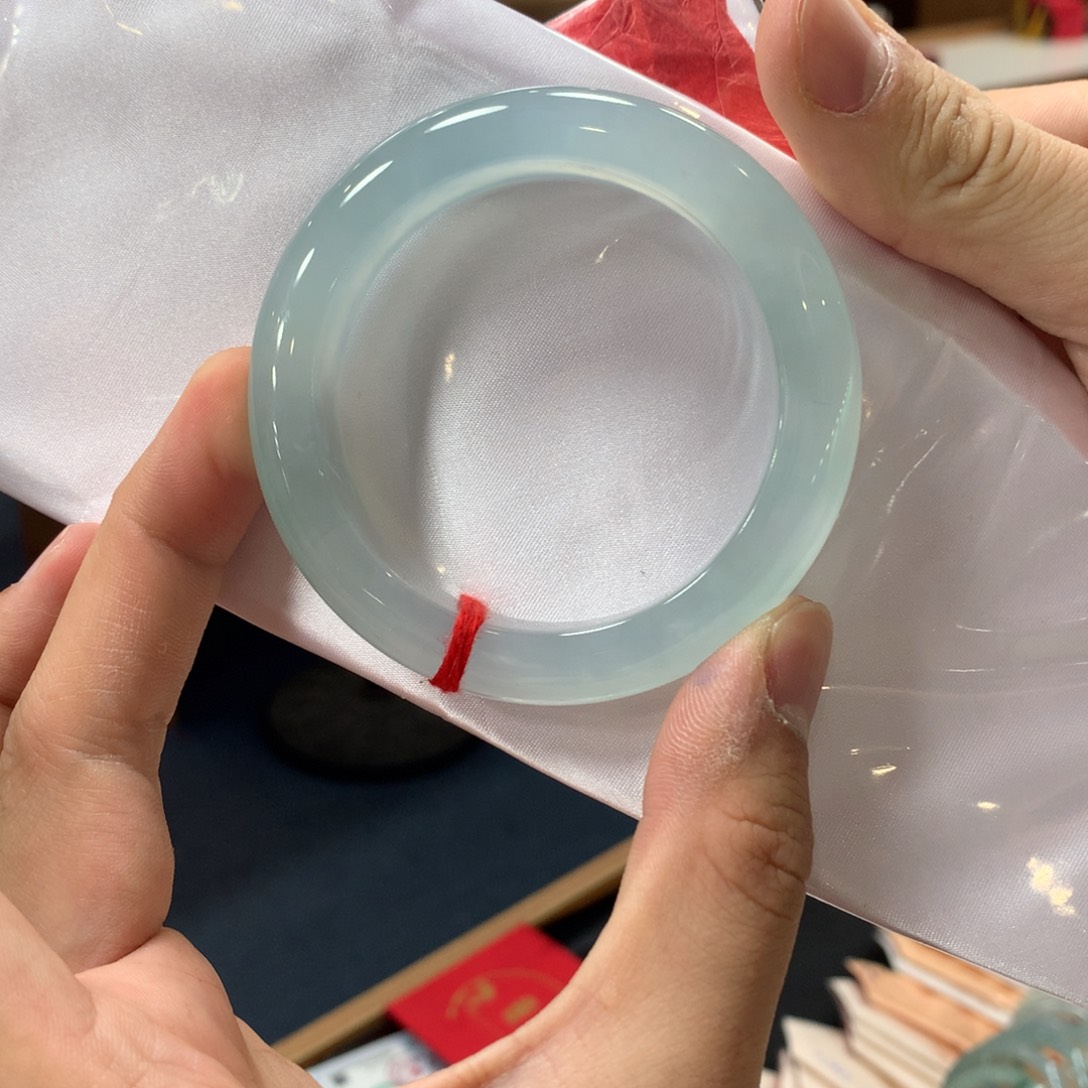 ****芙翡翠未镶嵌颈饰翡翠