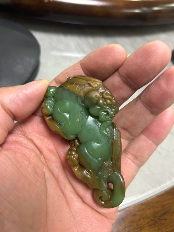 天然和田玉碧玉吊坠