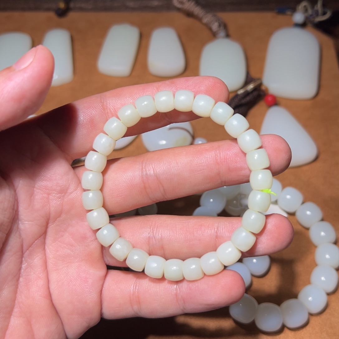 手链未镶嵌和田玉