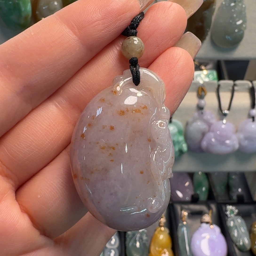 翡翠未镶嵌颈饰福瓜