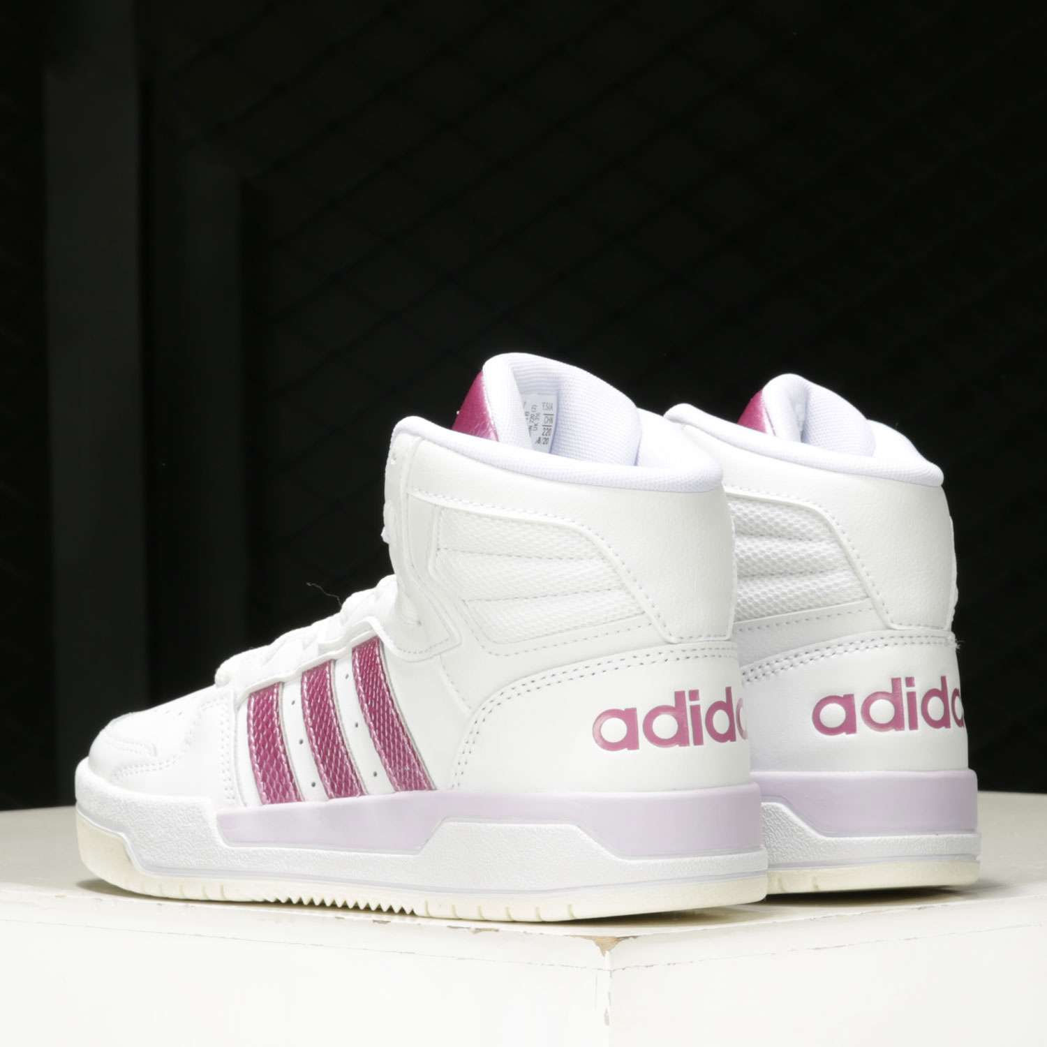 【B类微瑕】Adidas/阿迪达斯女子高帮轻便透气运动鞋休闲鞋FW3480