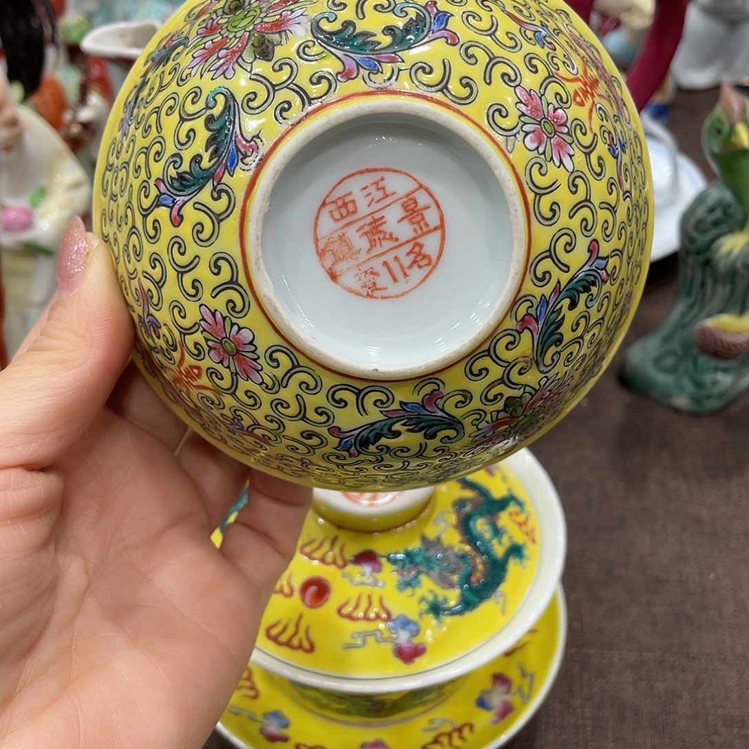 瓷片景德镇粉彩圈款饭碗