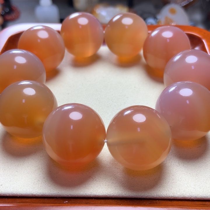 玛瑙/玉髓手串未镶嵌李***冰底 粉料大珠串