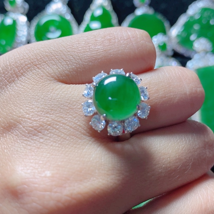 翡翠颈饰18K金镶嵌1857198。