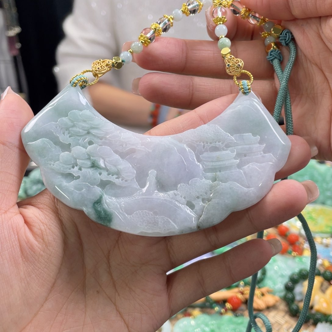 翡翠颈饰未镶嵌代编织