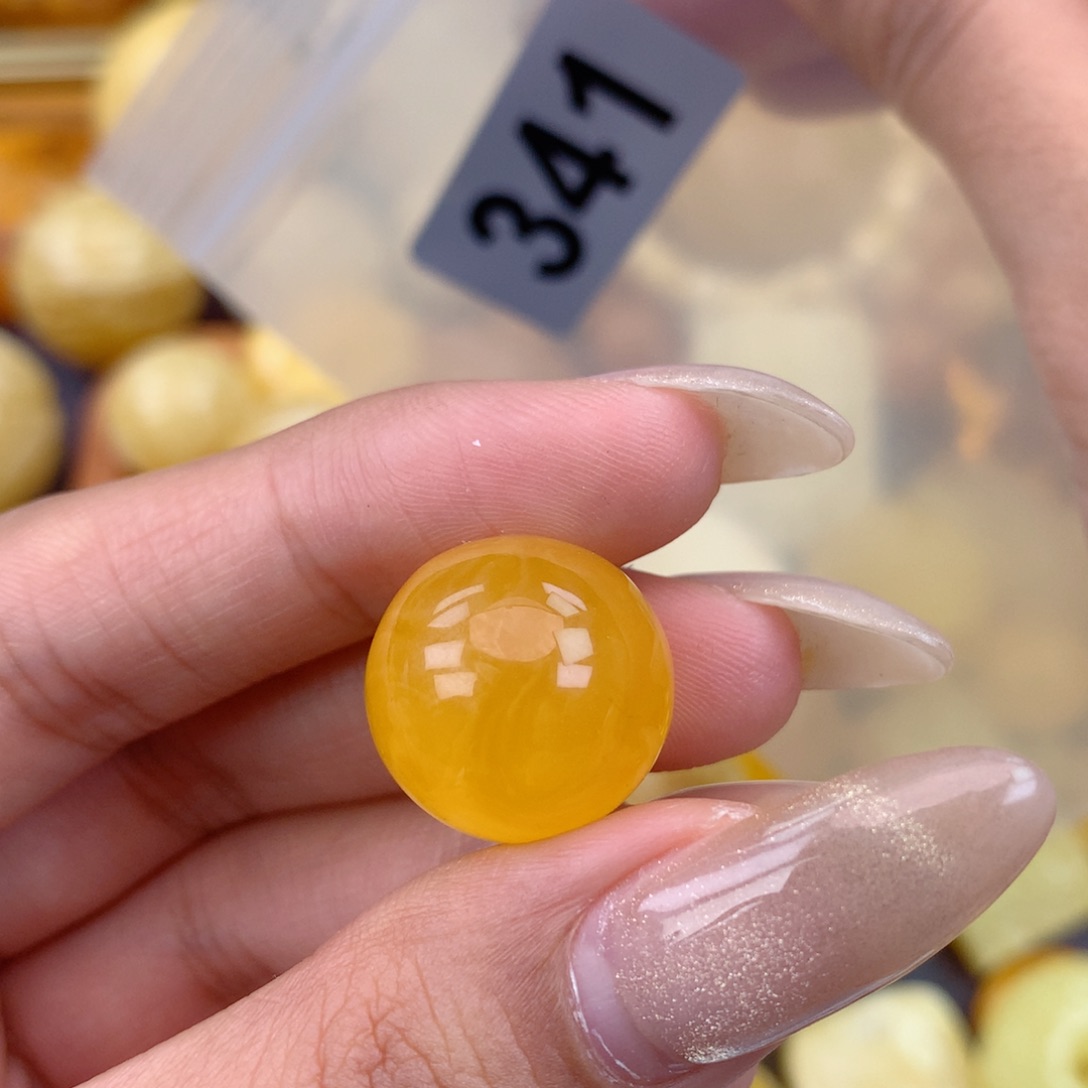 琥珀未镶嵌珠宝奇石17.5