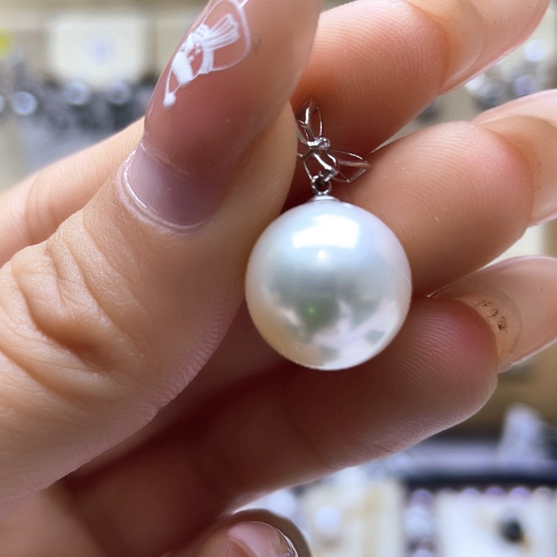 海水珍珠颈饰18K金镶嵌