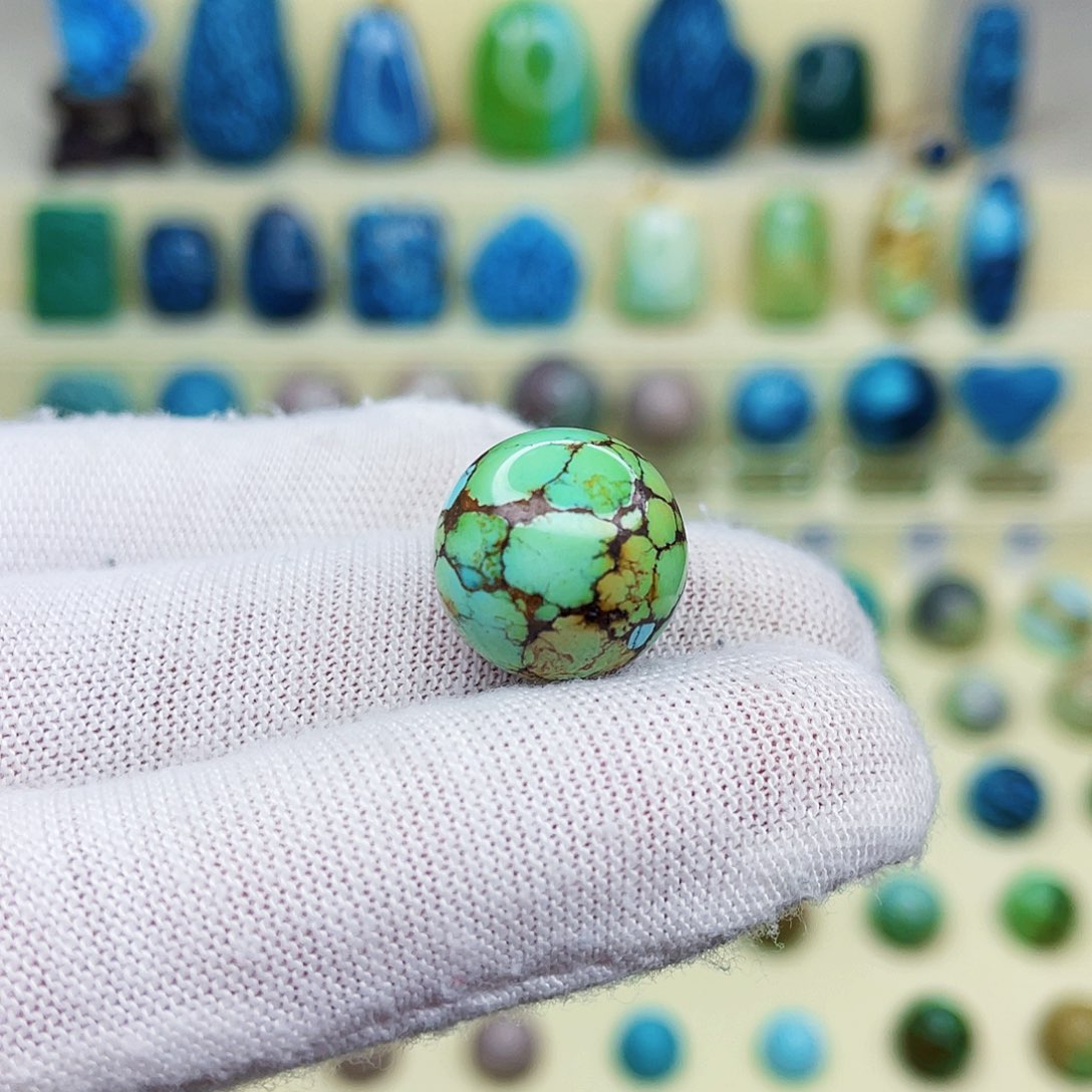 绿松石绿松石未镶嵌