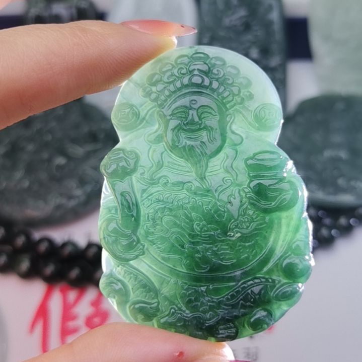 翡翠颈饰未镶嵌天然的A货翡翠多样性发货