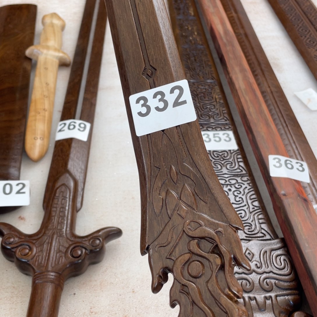 非洲紫檀（红花梨）谁****辰332