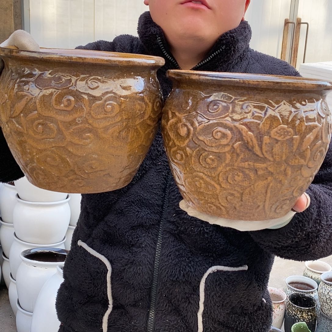 紫砂花盆口20高16瑕疵