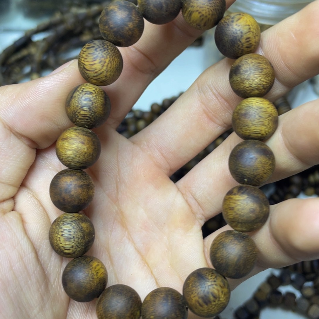 沉香沉香碎屑+1.2圆珠单圈12克加