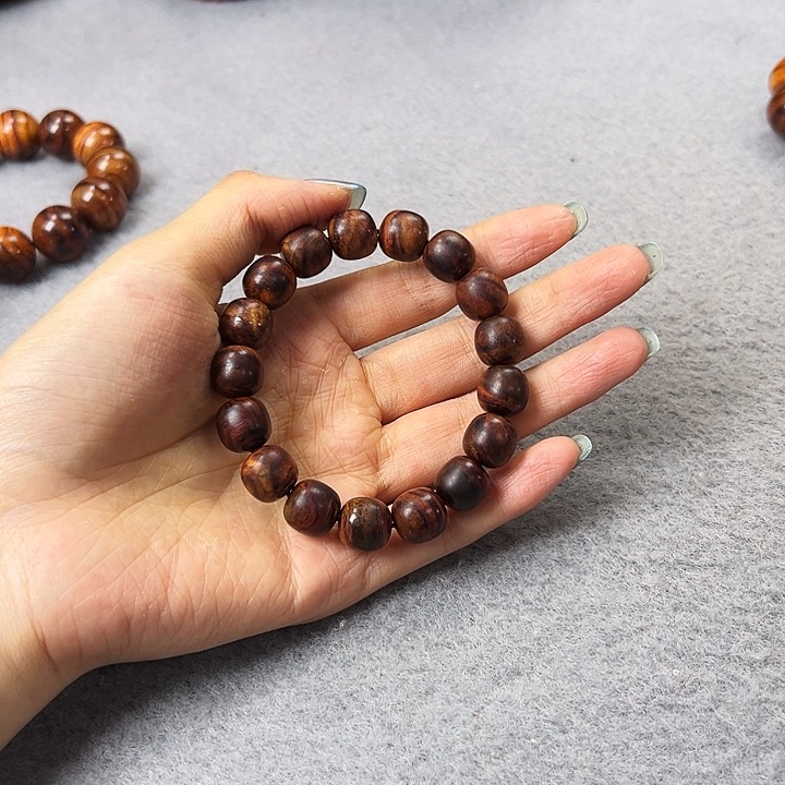 用****2海黄手串一条