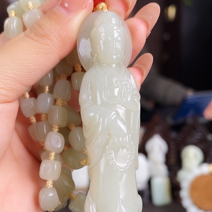 和田玉未镶嵌颈饰定制发货