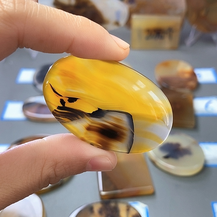 玛瑙/玉髓未镶嵌珠宝半成品
