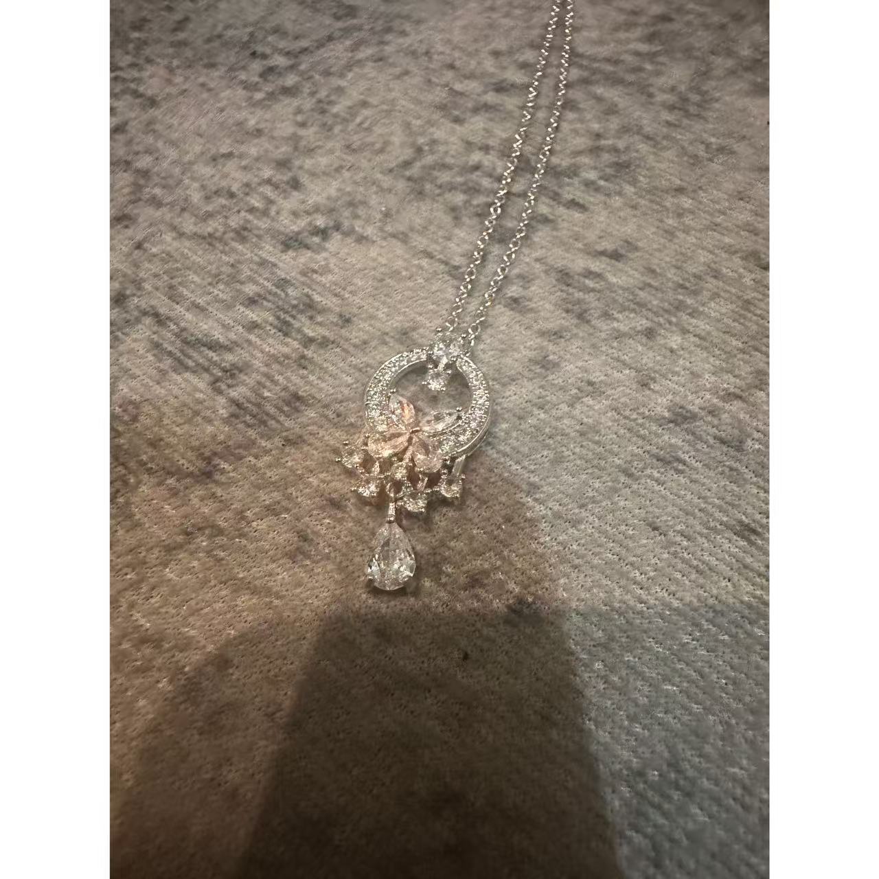 铜合金合成锆石项链 蝴蝶花园项链网红款 00W180