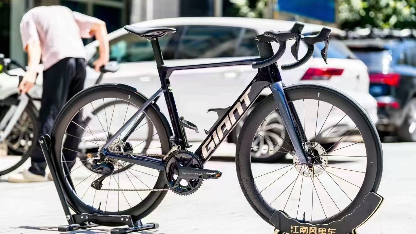 捷安特ppadvPro0全碳电变公路自行车s码适合168-175左右