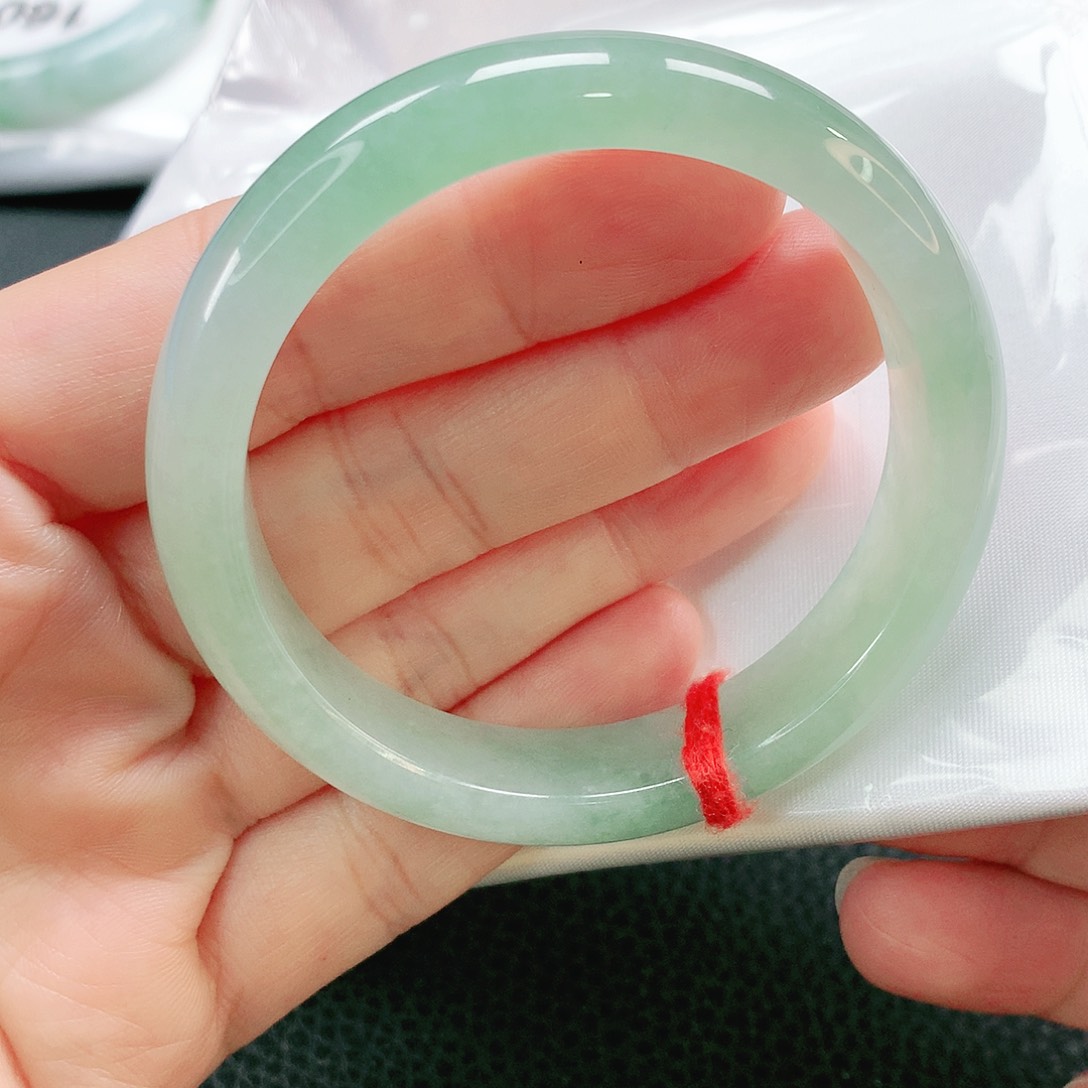 未镶嵌手镯翡翠52正