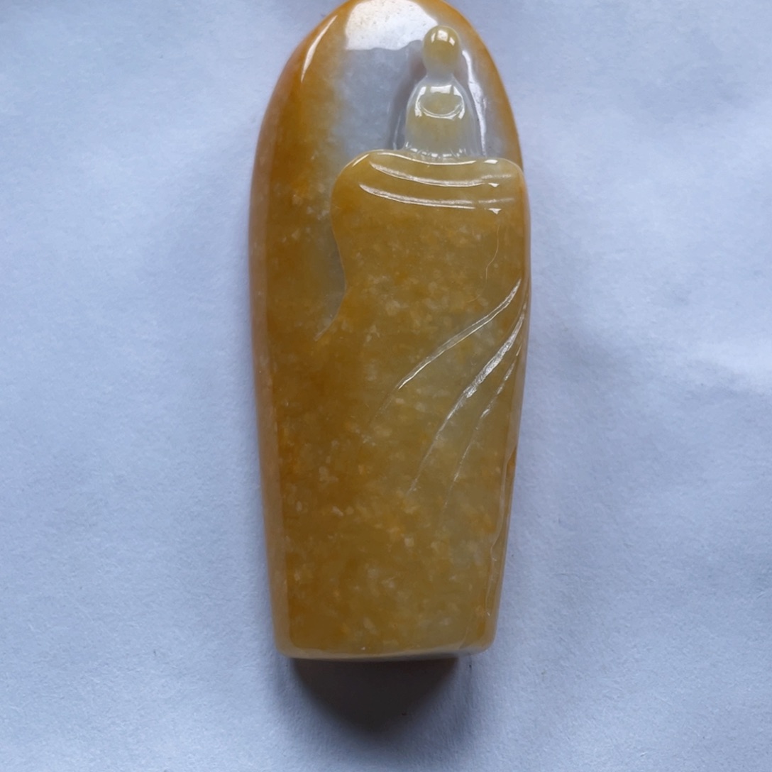 翡翠未镶嵌颈饰悟道