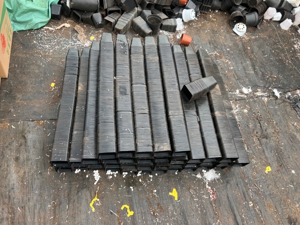 塑料旧花盆 七方盆比较新 100个发货