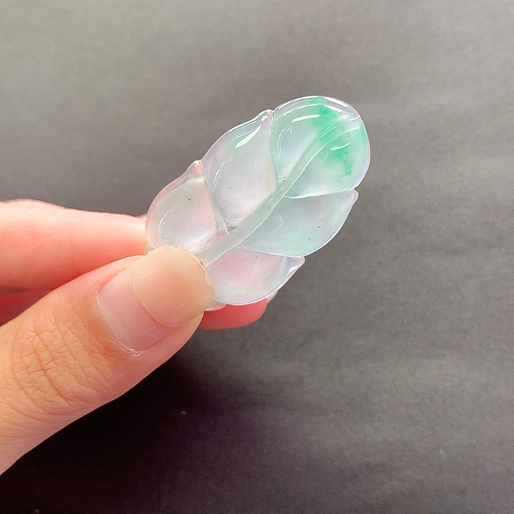 颈饰未镶嵌石英质玉