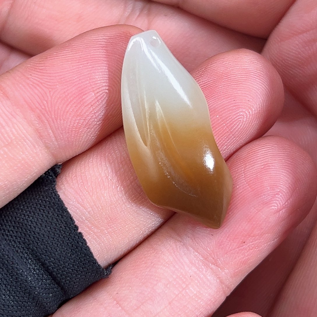 和田玉未镶嵌颈饰精品随遇而安