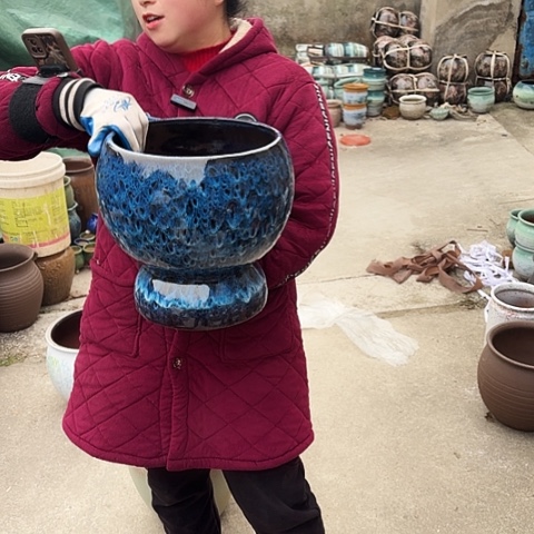 口26高27，瑕疵盆子。