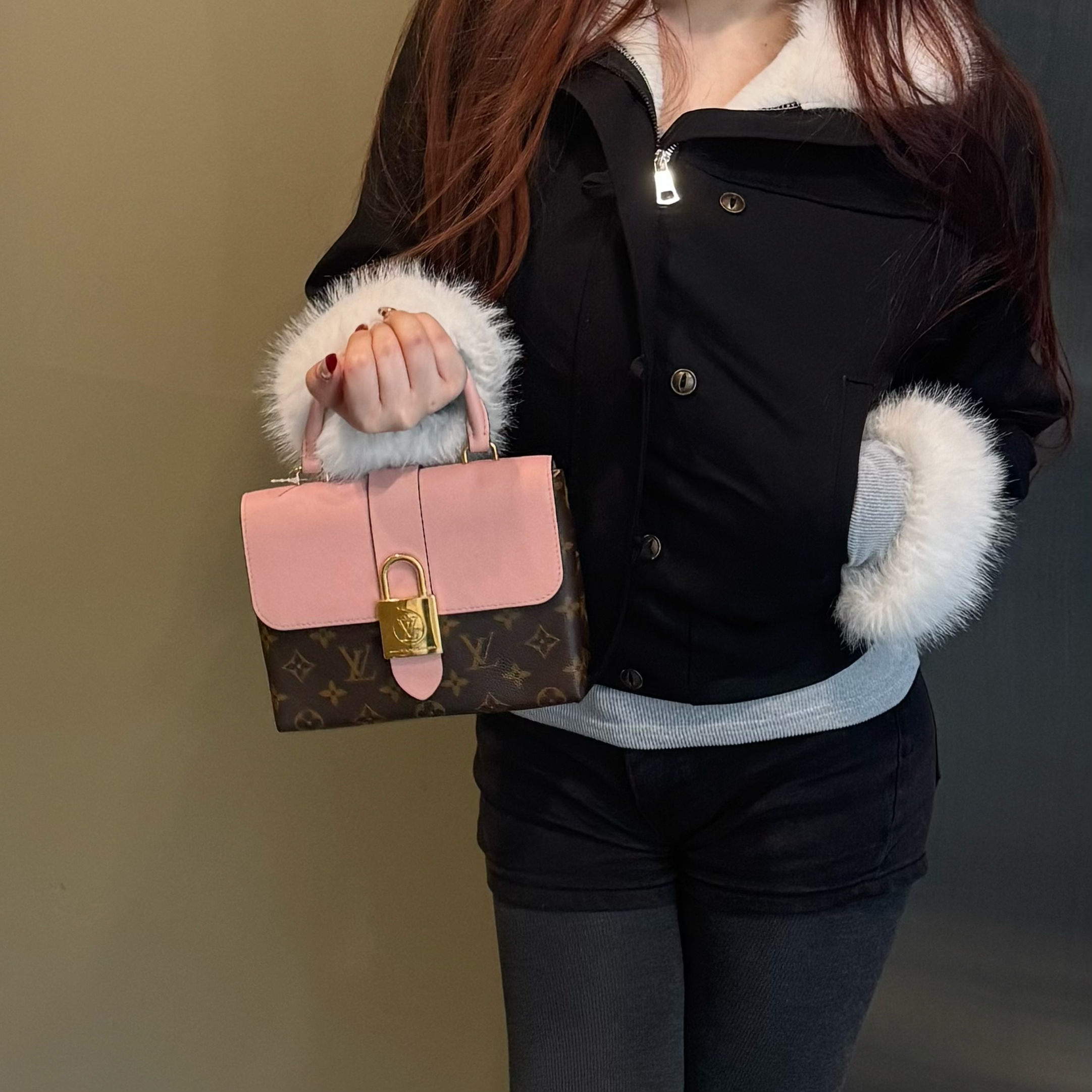 95新 LouisVuitton/路易威登 lv粉色锁头/18853073