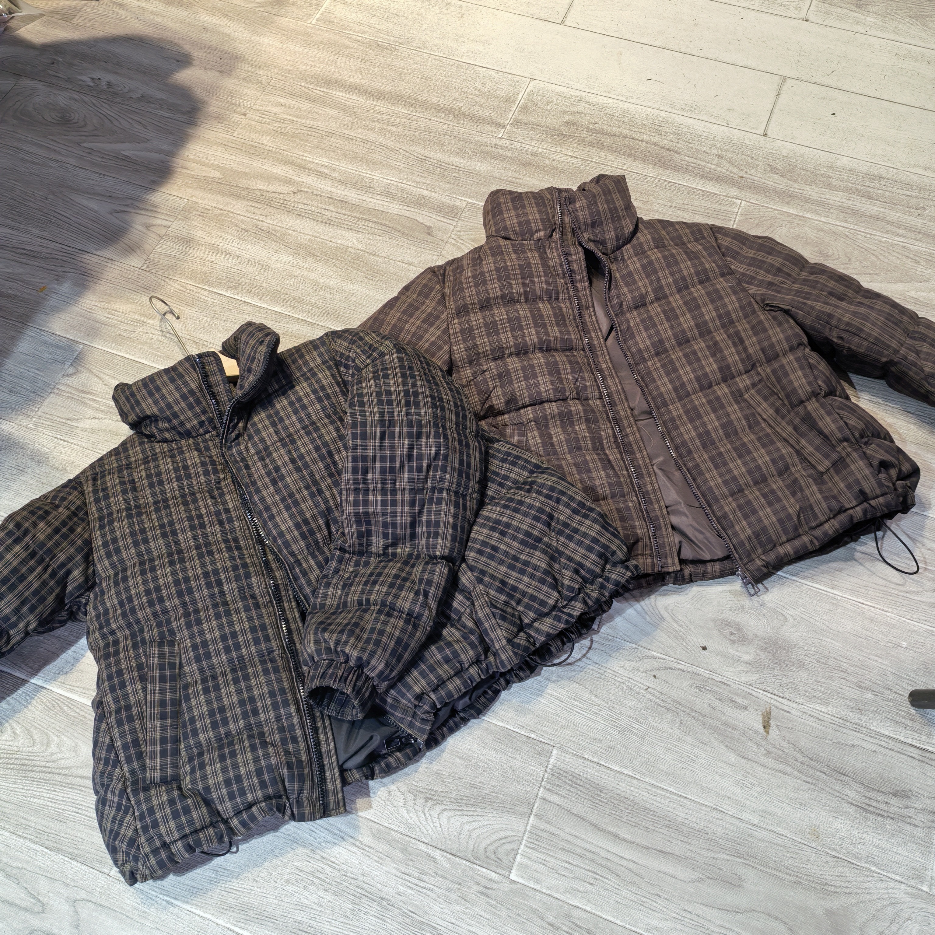 短款休闲羽绒服女
