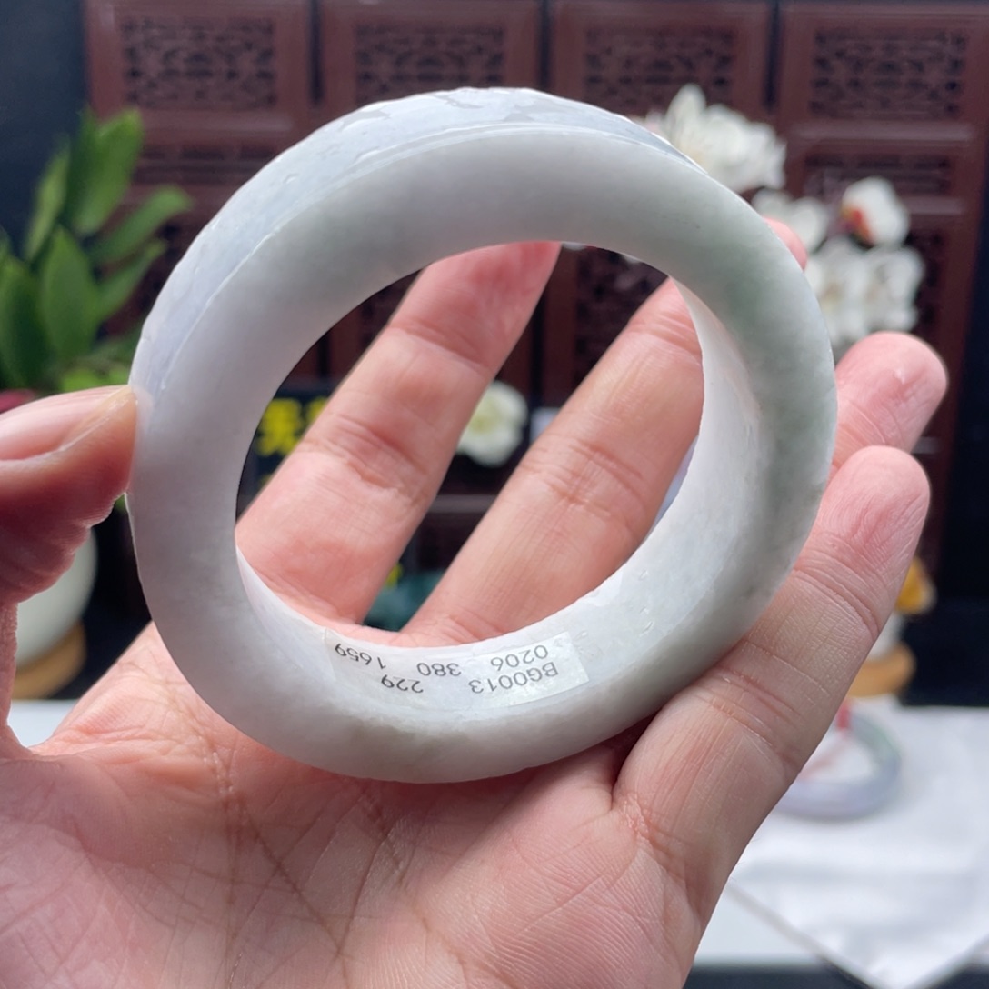 定制翡翠未镶嵌翡翠手镯定制