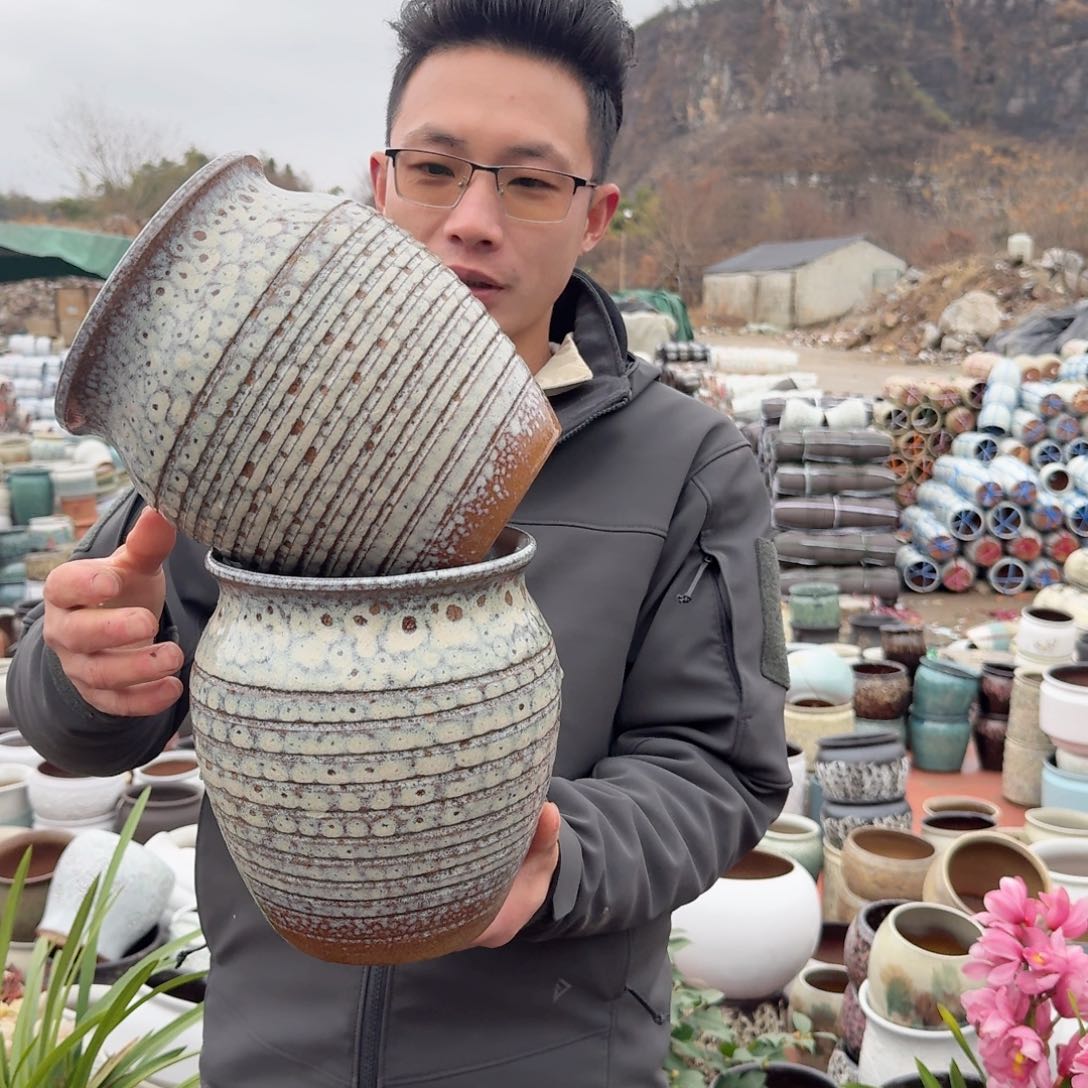 紫砂花盆口17高22（A01镇店之宝