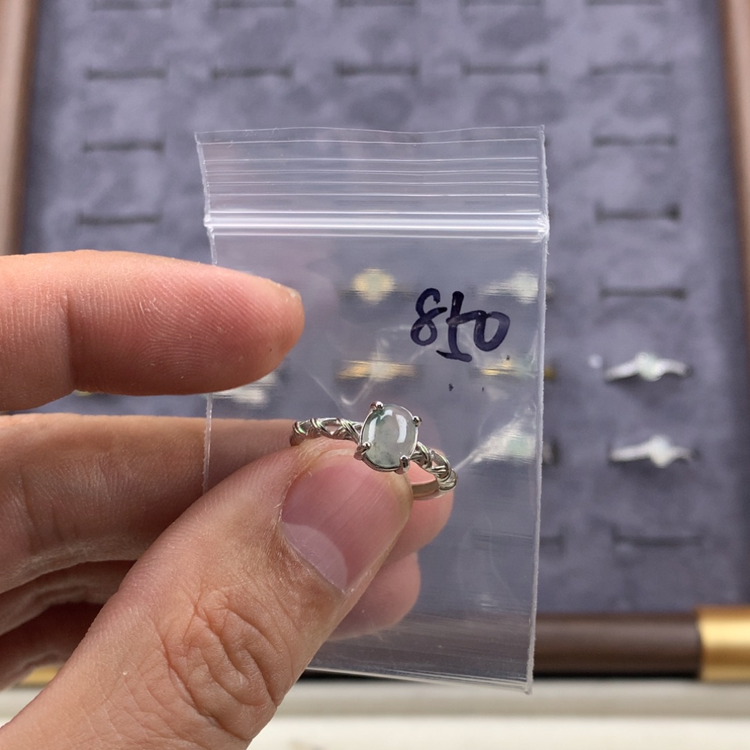 A*** 翡翠未镶嵌戒指850