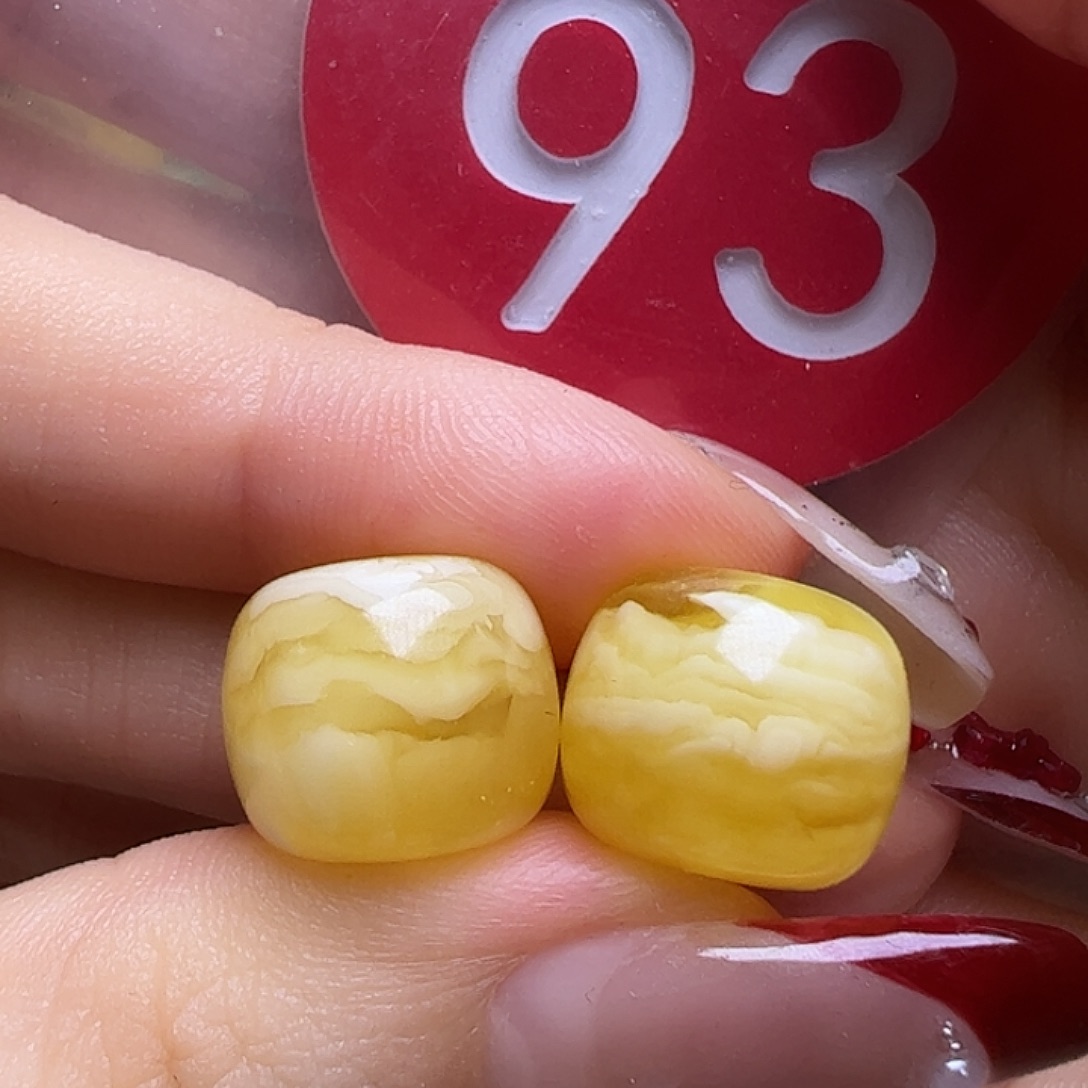 蜜蜡未镶嵌珠宝奇石市**姐12.5mm老型