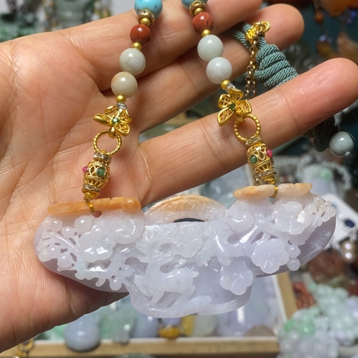 【闪购商品】翡翠吊坠(赠链)未镶嵌