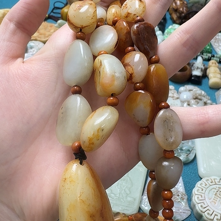 和田玉未镶嵌颈饰忠**耳项链