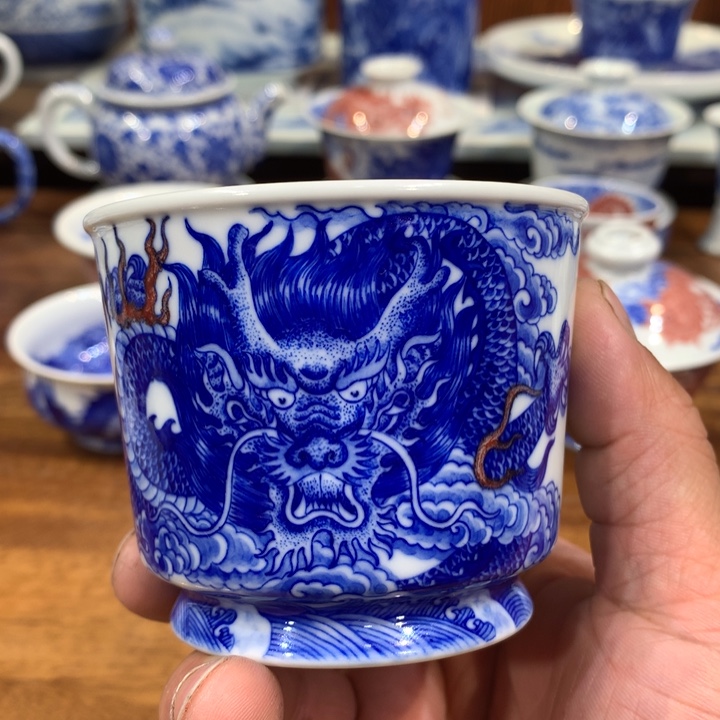 自成堂柴窑青花龙纹主人杯