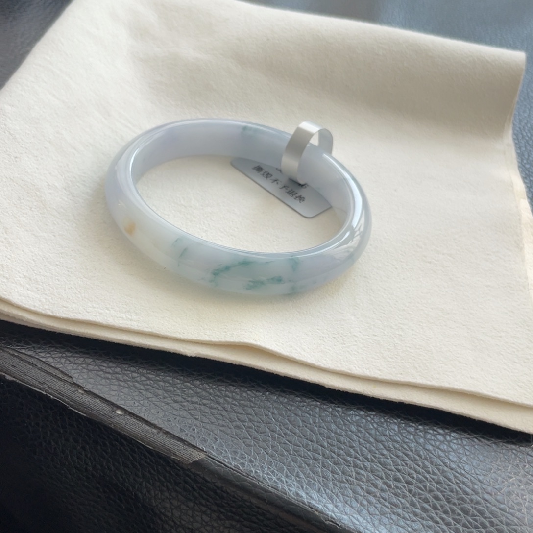 翡翠未镶嵌手镯纹53.5贵妃