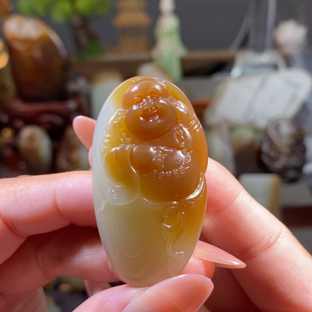 和田玉（糖玉）未镶嵌颈饰开心佛